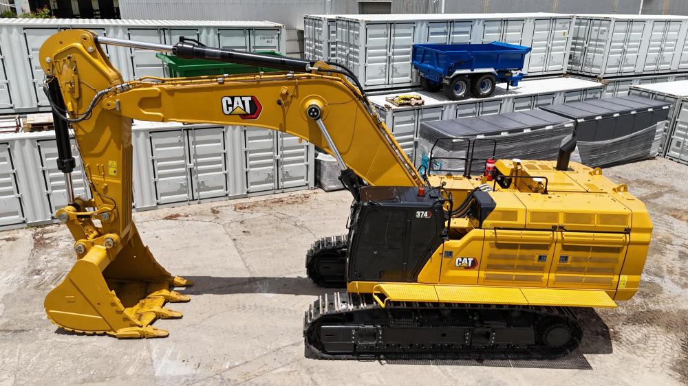 An excavator-2