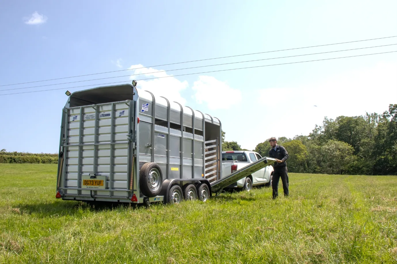 view livestock trailers