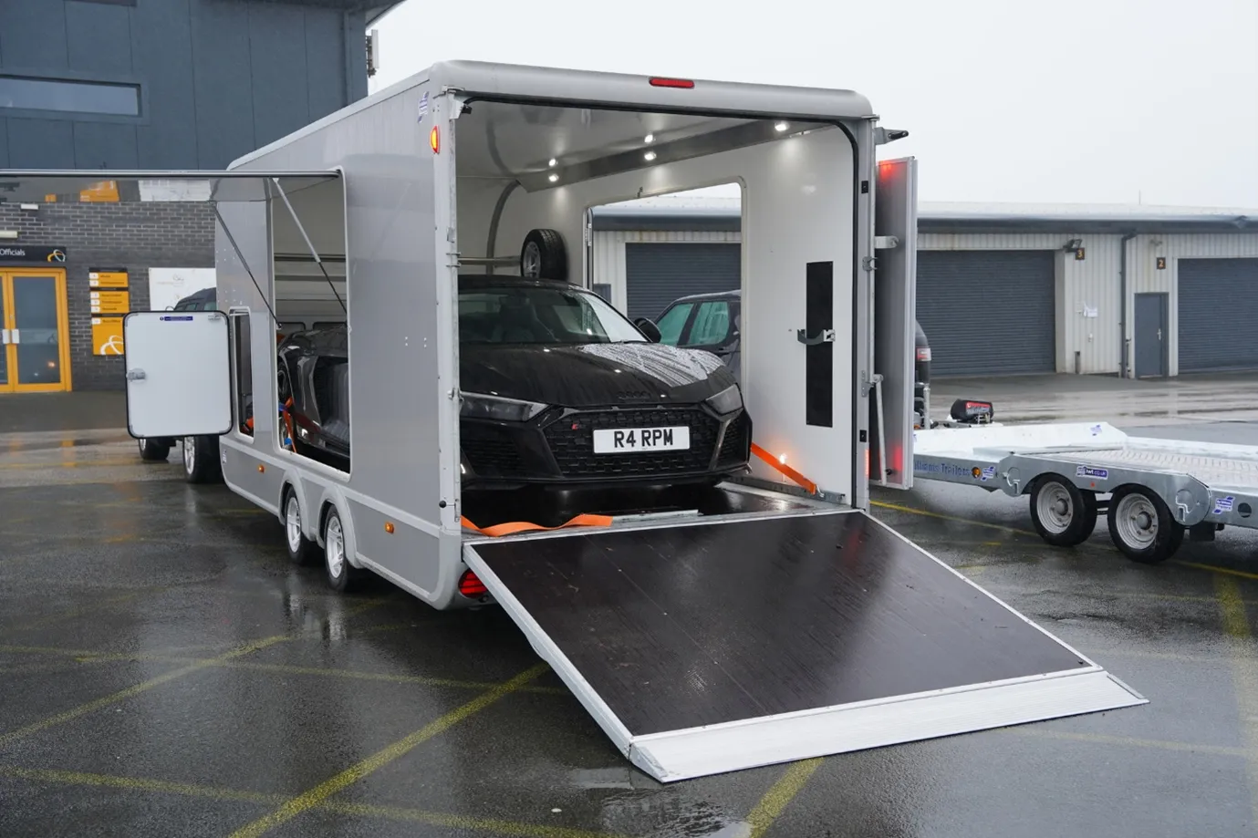 view transporta trailers
